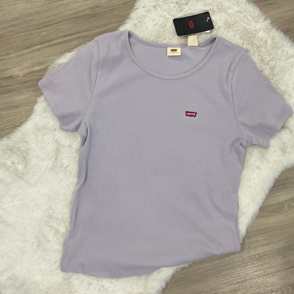 Levi’s T-shirt